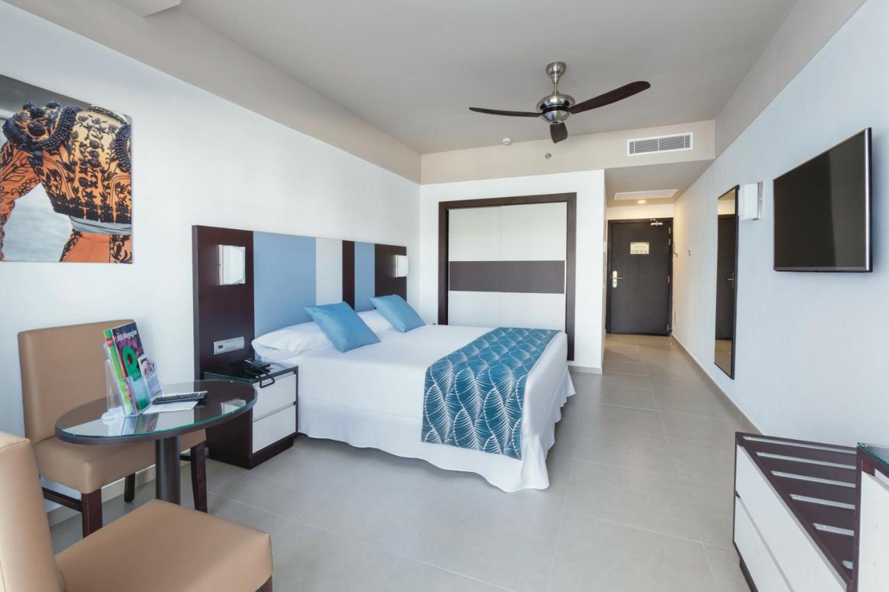 Hotel Riu Costa Del Sol à Torremolinos Extérieur photo